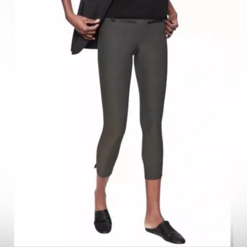 Athleta Olive Green Cropped Ankle Pants